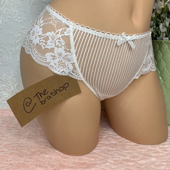 34DD Victoria’s Secret Unlined Bra Set White - Picture 7 of 7